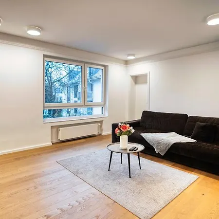 Apartment 2 Br Loft - Whirlpool - Terrasse - Zentral - Wifi - Business - Kaffee - Netflix